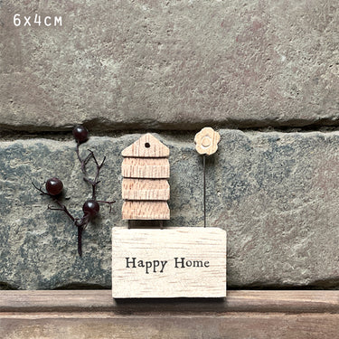 4372 Wood scene-Happy home beehive