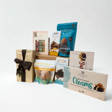 Deluxe Chocolate & Sweet Treats Gift Hamper – Macarons, Truffles, Fudge & Premium Chocolates